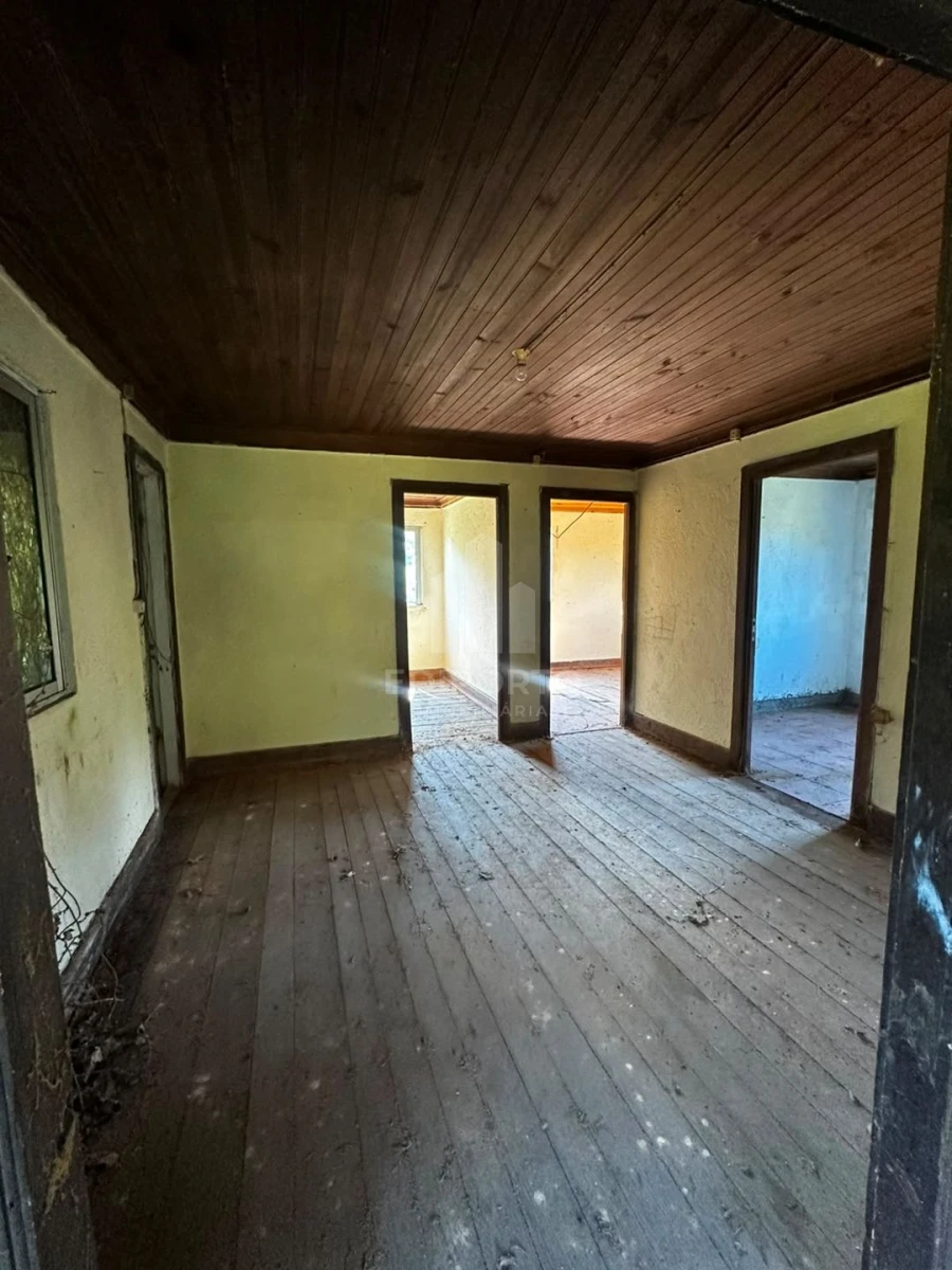 Quinta T4 para Venda em Sapardos Foto 64
