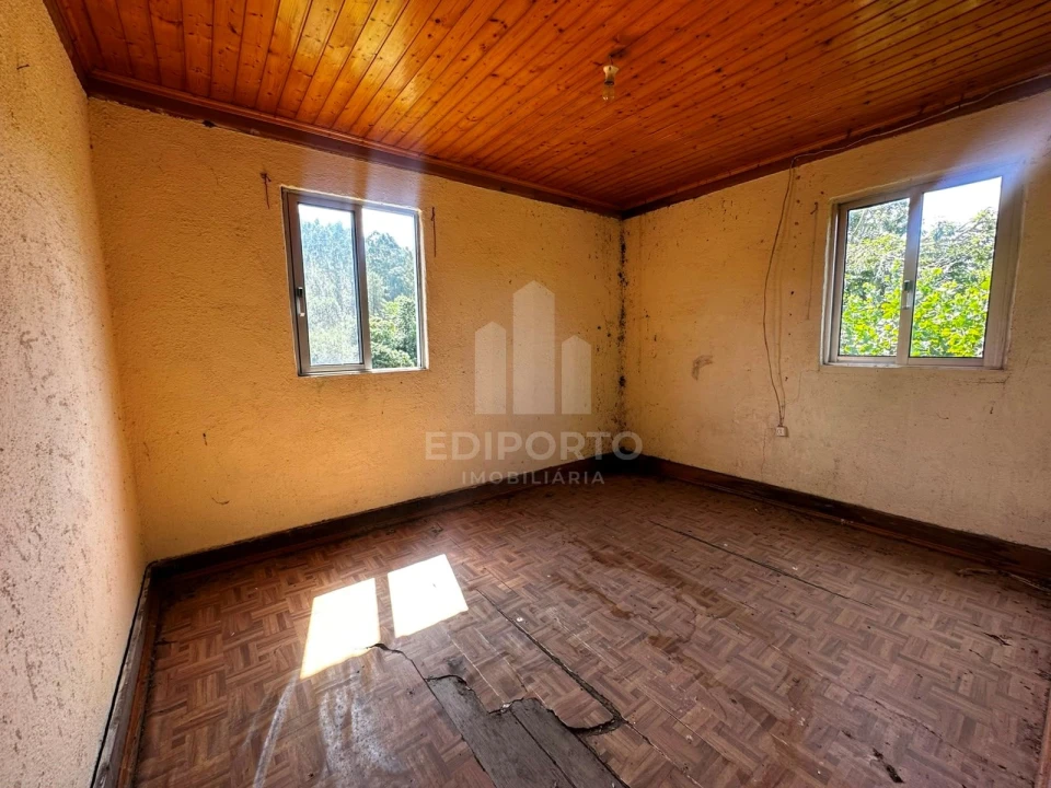 Quinta T4 para Venda em Sapardos Foto 61