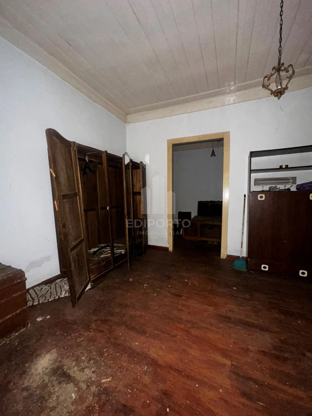 Quinta T4 para Venda em Sapardos Foto 21