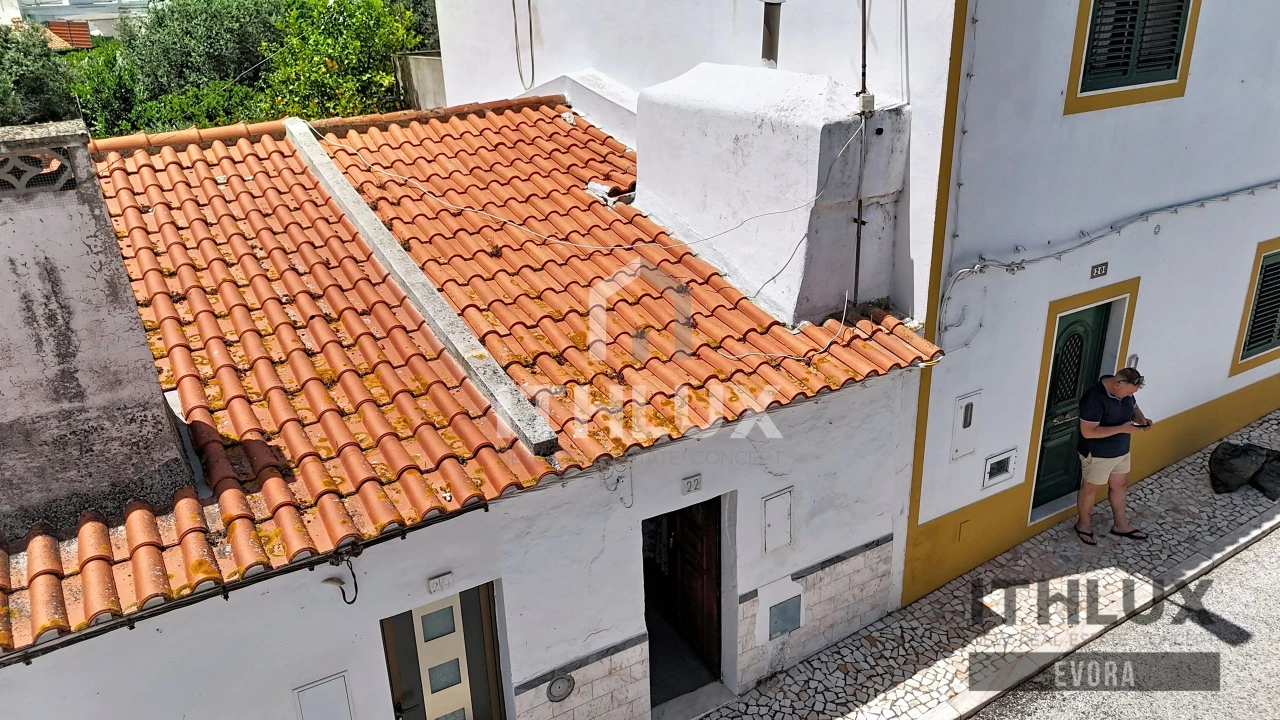 Moradia T2 para Venda em Ciladas Foto 2