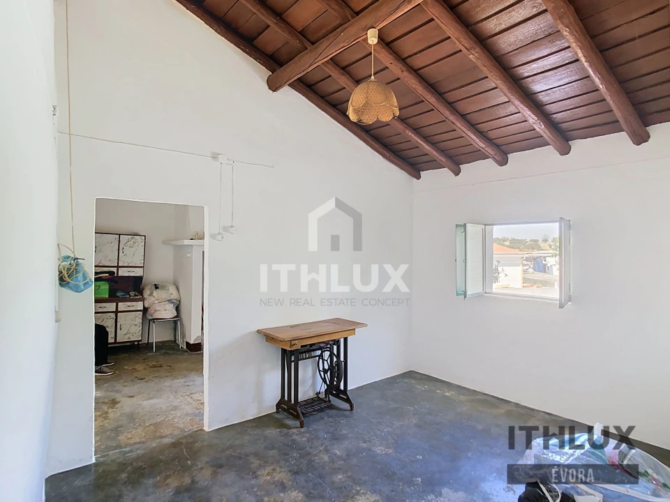 Moradia T2 para Venda em Ciladas Foto 5