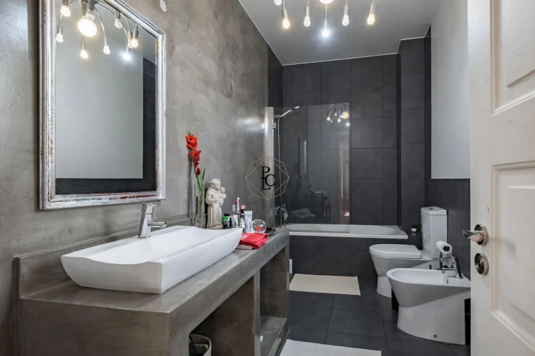 Apartamento T5 para Venda em Arroios Foto 27