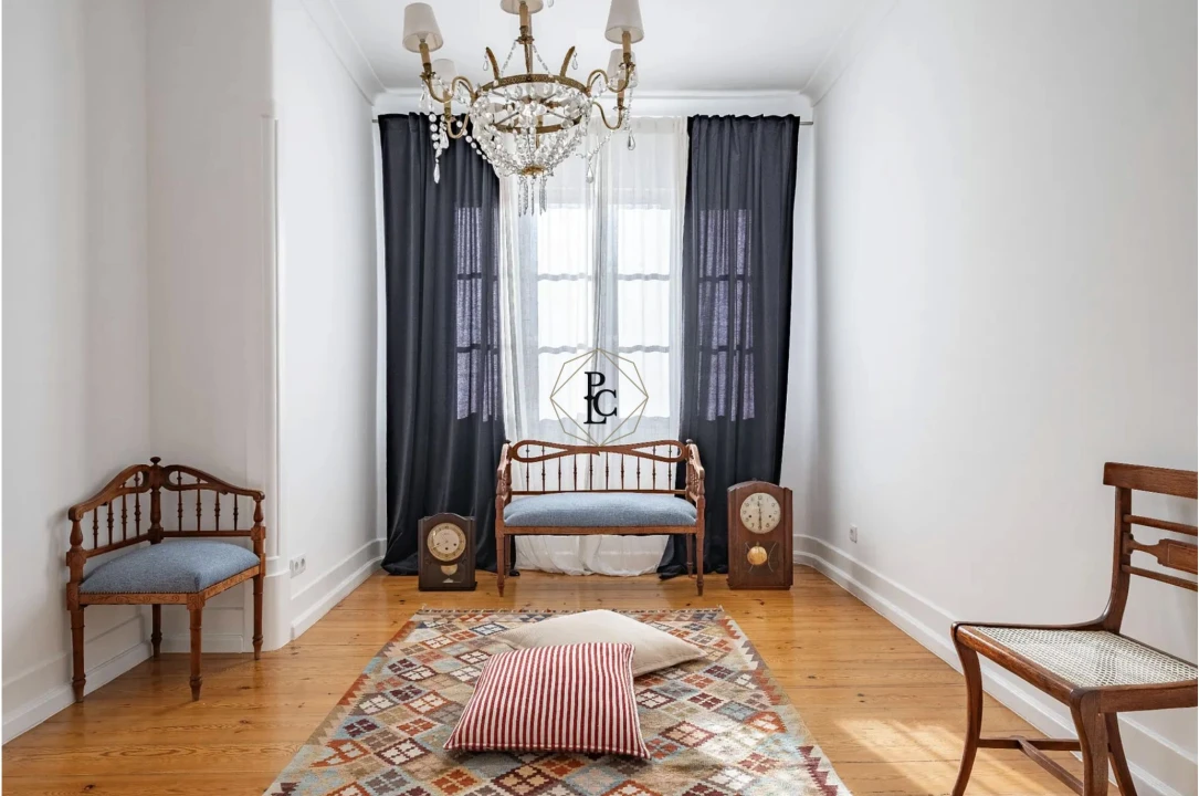Apartamento T5 para Venda em Arroios Foto 12