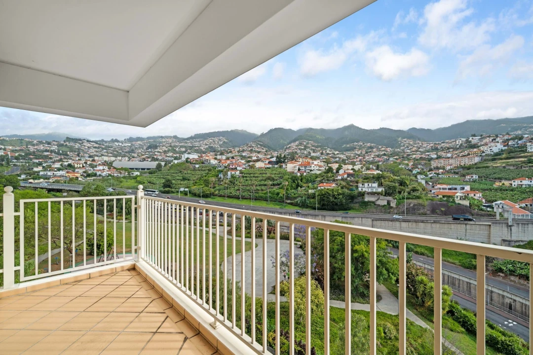 Apartamento T2 para Venda em Santo Antonio Foto 3