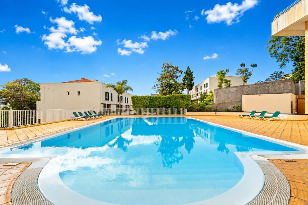 Apartamento T2 para Venda em Santo Antonio Foto 1