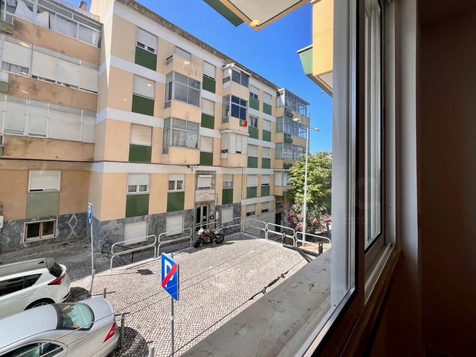 Apartamento T2 para Venda em Odivelas Foto 14