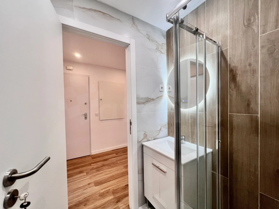 Apartamento T2 para Venda em Odivelas Foto 8