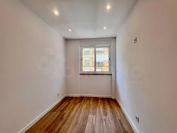 Apartamento T2 para Venda em Odivelas