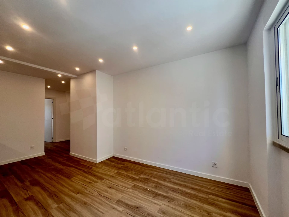Apartamento T2 para Venda em Odivelas Foto 17