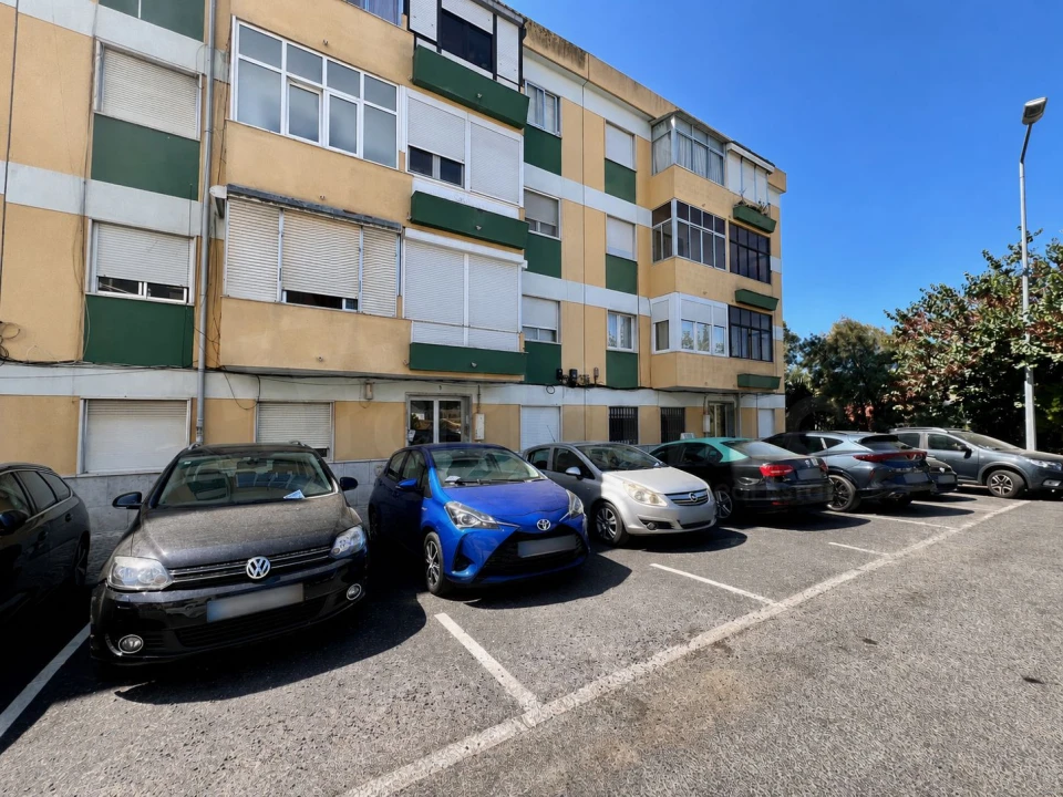 Apartamento T2 para Venda em Odivelas Foto 23