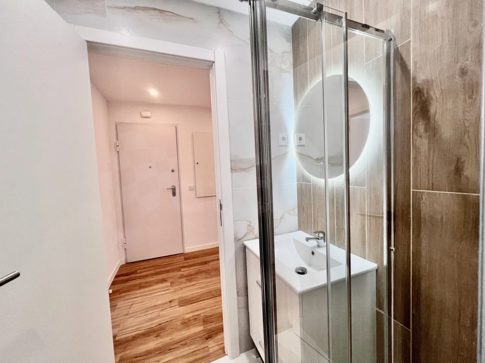 Apartamento T2 para Venda em Odivelas Foto 9