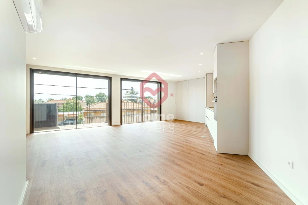 Apartamento T2 para Venda em Arcozelo Foto 6