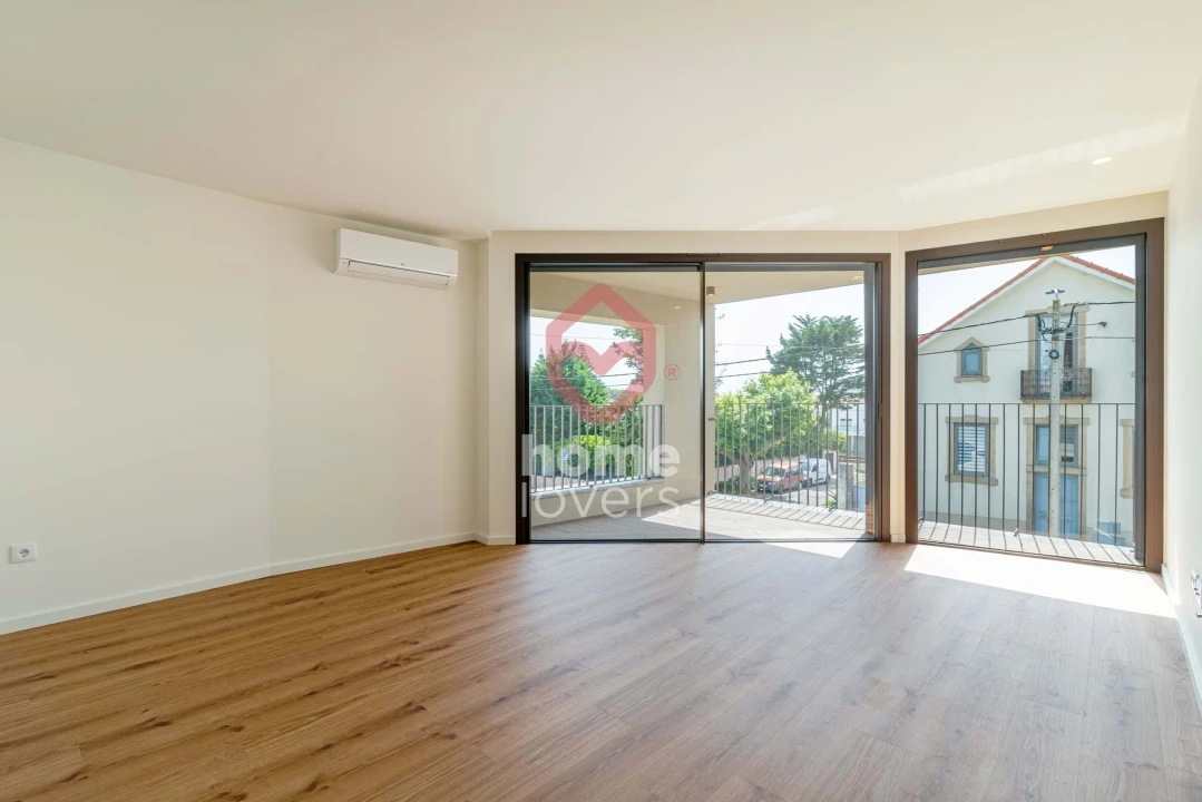 Apartamento T1 para Venda em Arcozelo Foto 1
