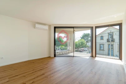 Apartamento T1 para Venda em Arcozelo