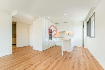 Apartamento T1 para Venda em Arcozelo