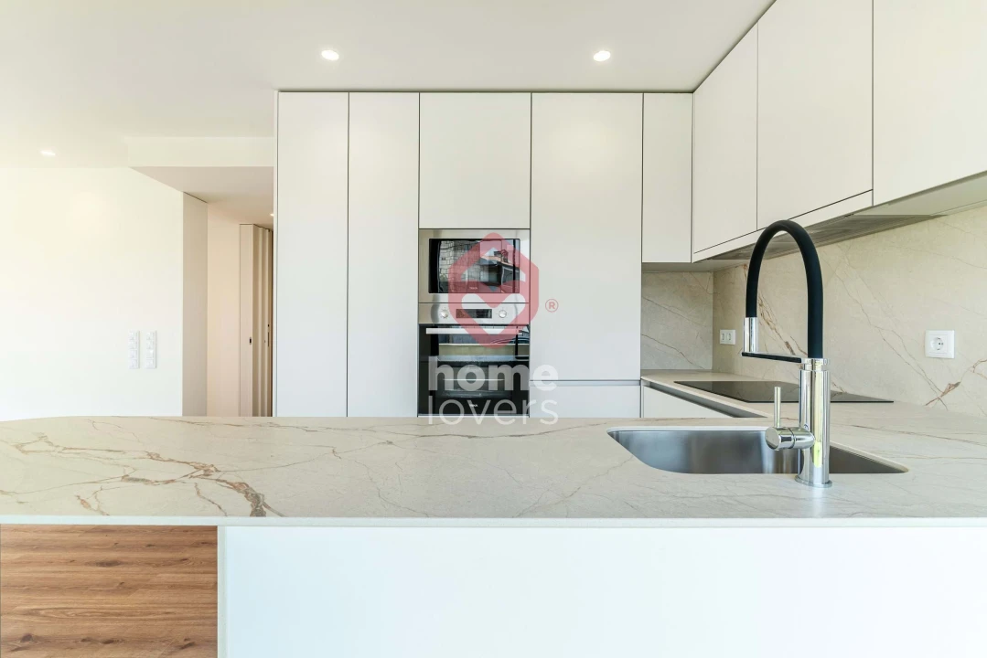 Apartamento T1 para Venda em Arcozelo Foto 9