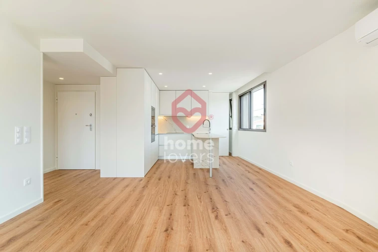 Apartamento T1 para Venda em Arcozelo Foto 5