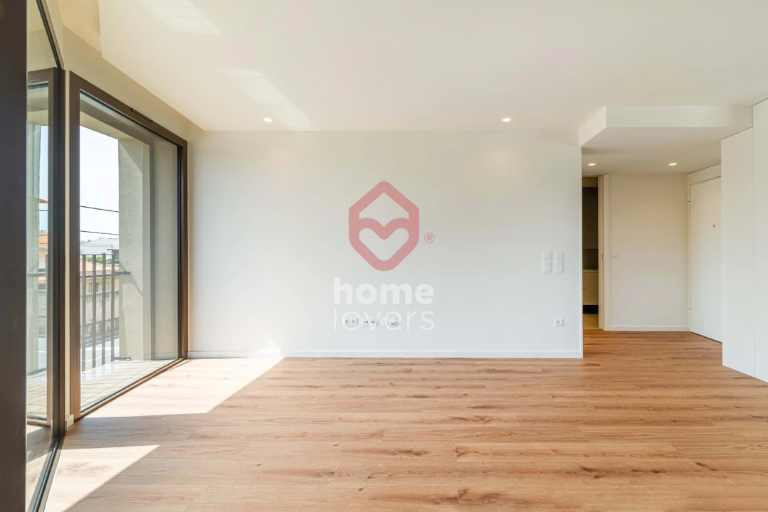 Apartamento T1 para Venda em Arcozelo Foto 7