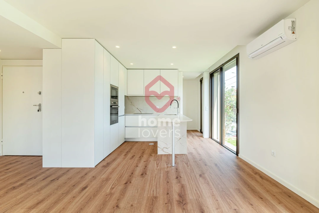 Apartamento T1 para Venda em Arcozelo Foto 8