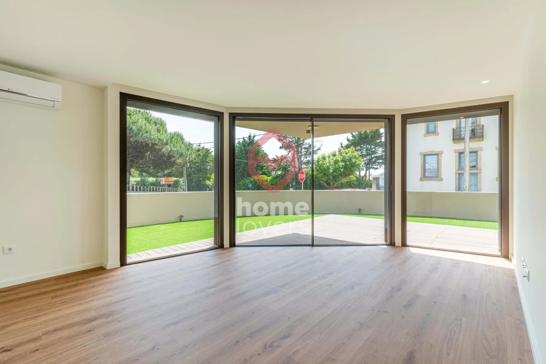 Apartamento T1 para Venda em Arcozelo Foto 5