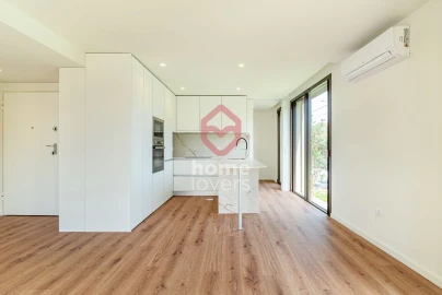 Apartamento T1 para Venda em Arcozelo
