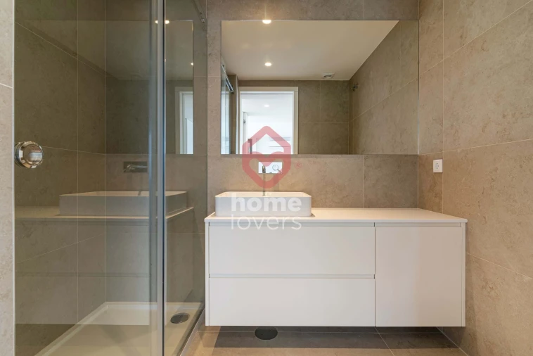 Apartamento T1 para Venda em Arcozelo Foto 18