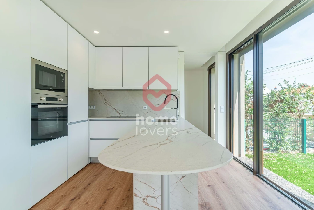 Apartamento T1 para Venda em Arcozelo Foto 9