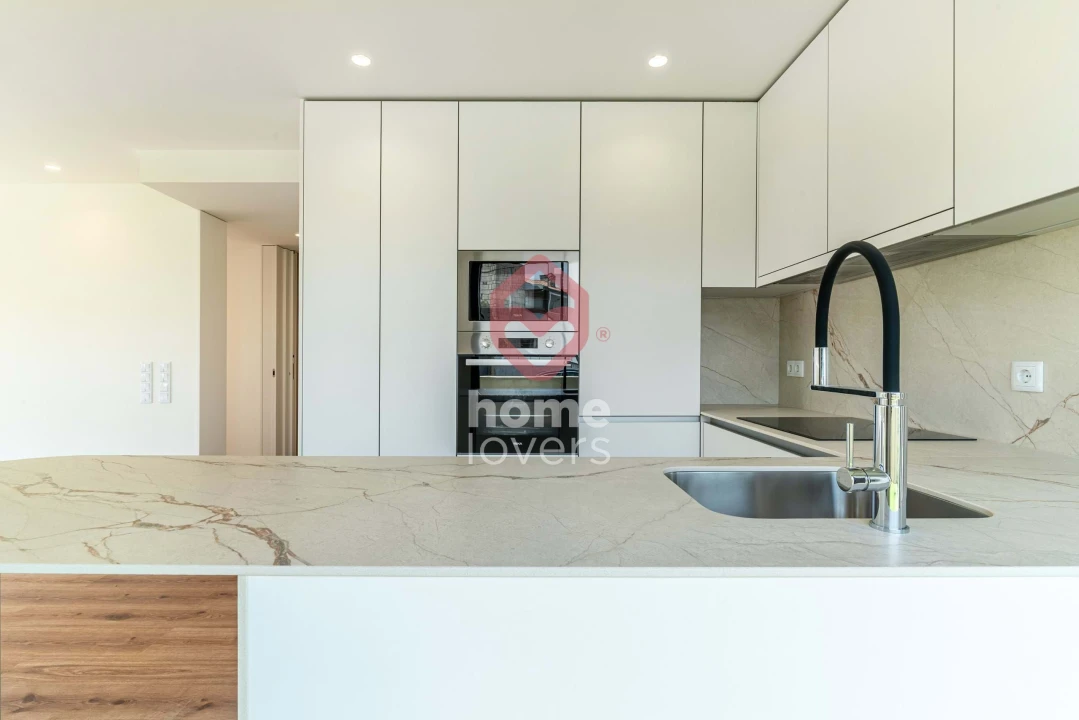 Apartamento T1 para Venda em Arcozelo Foto 10