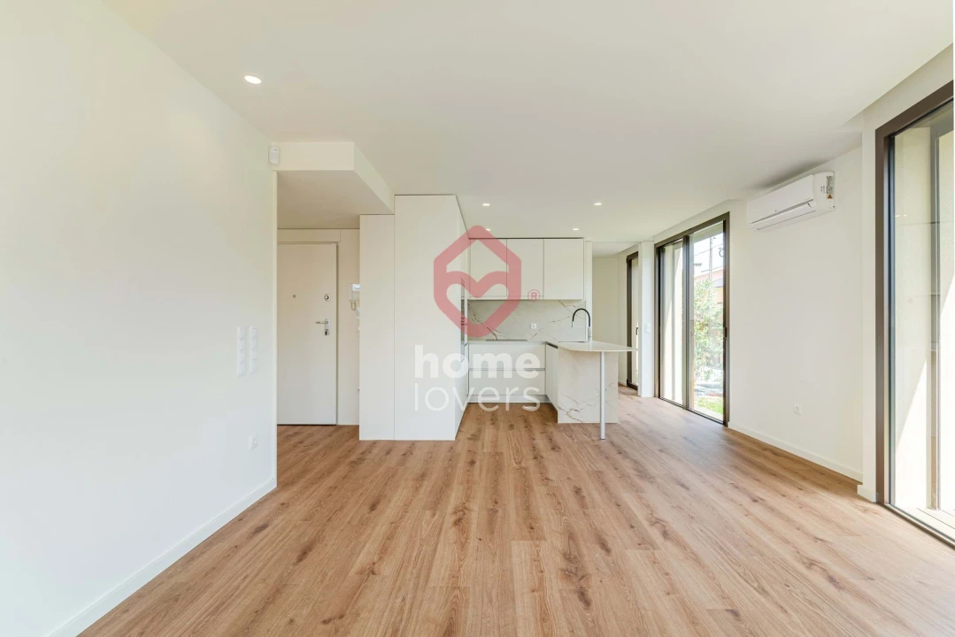Apartamento T1 para Venda em Arcozelo Foto 7