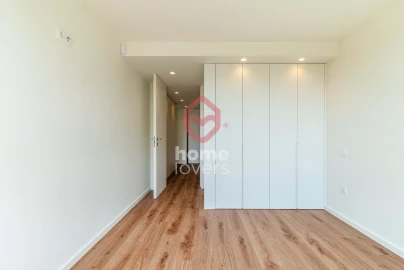 Apartamento T2 para Venda em Arcozelo