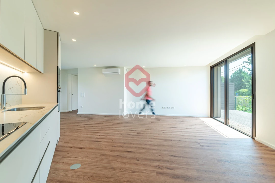 Apartamento T2 para Venda em Arcozelo Foto 2