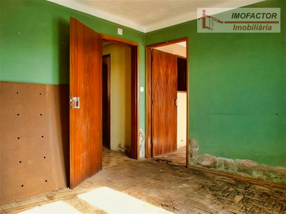 Moradia T3 para Venda em Tinalhas Foto 11
