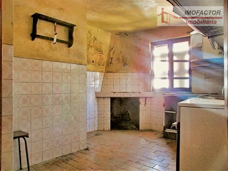 Moradia T3 para Venda em Tinalhas Foto 3