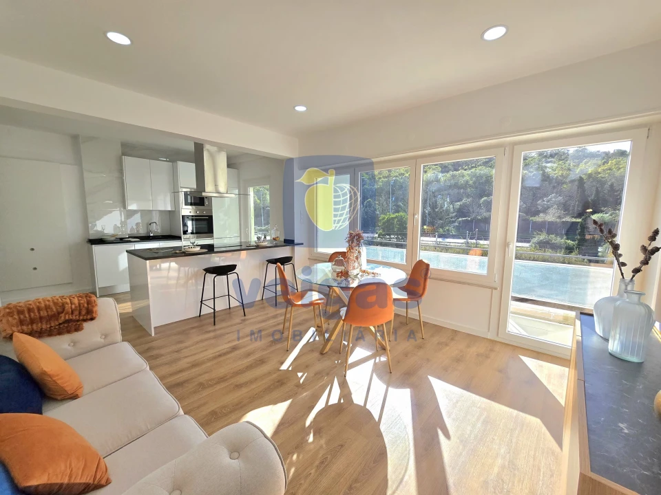 Apartamento T3 para Venda em Benfica Foto 3