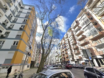 Apartamento T3 para Venda em Benfica