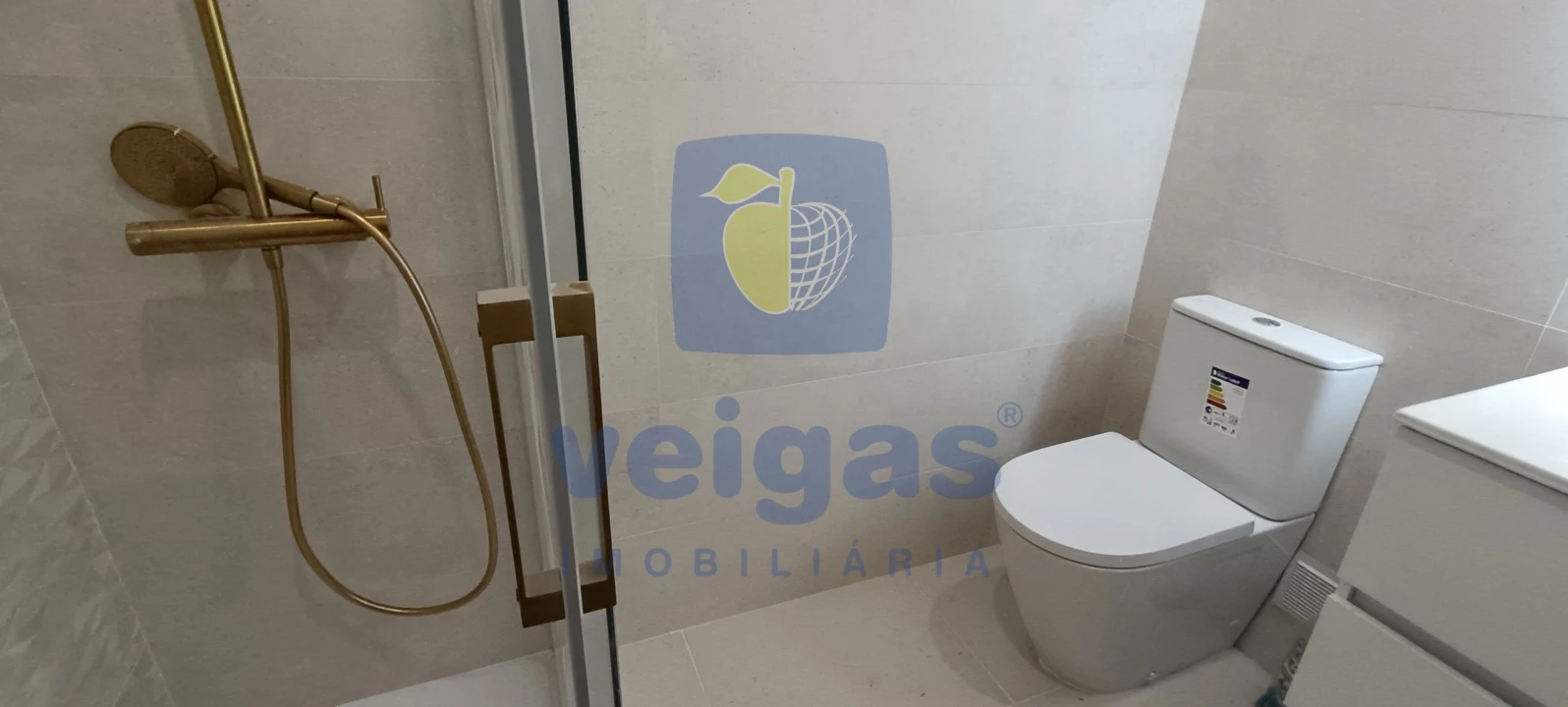 Apartamento T2 para Venda em Venteira Foto 32
