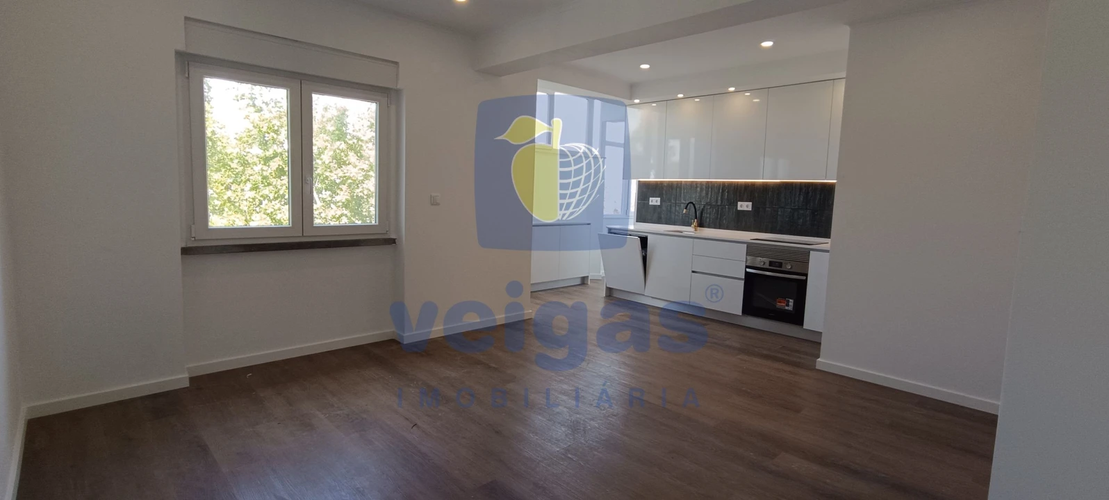 Apartamento T2 para Venda em Venteira Foto 1