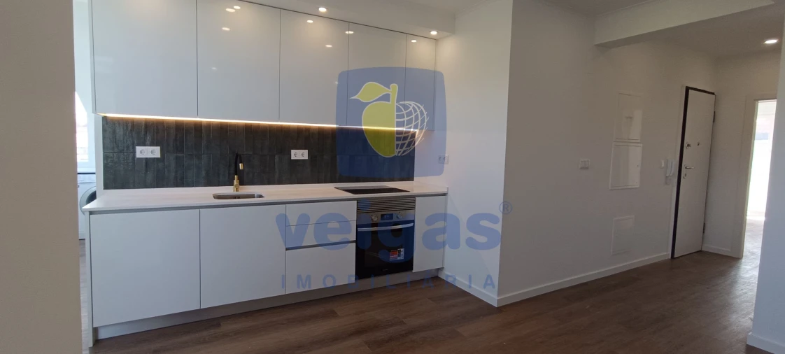 Apartamento T2 para Venda em Venteira Foto 17
