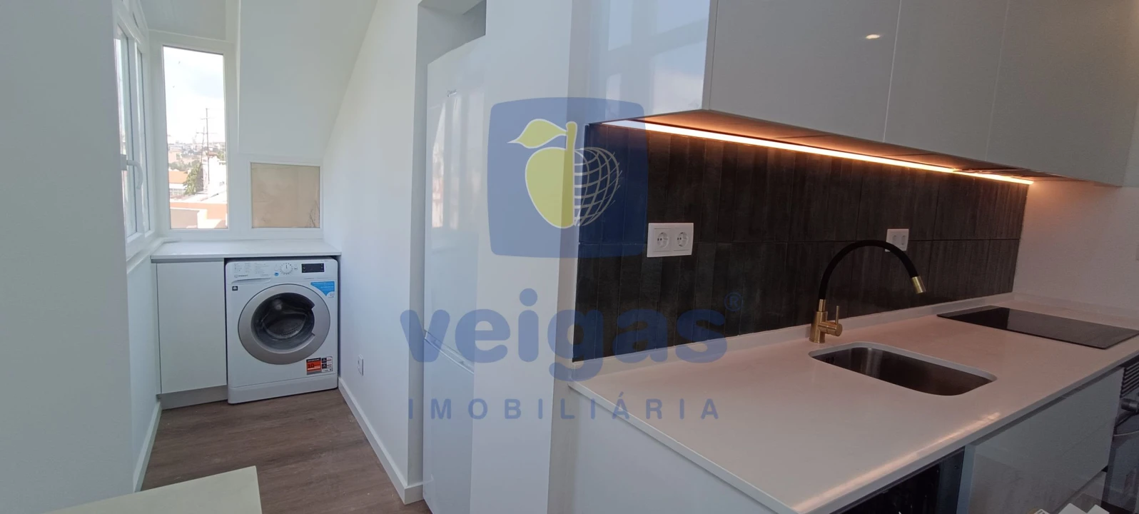 Apartamento T2 para Venda em Venteira Foto 11