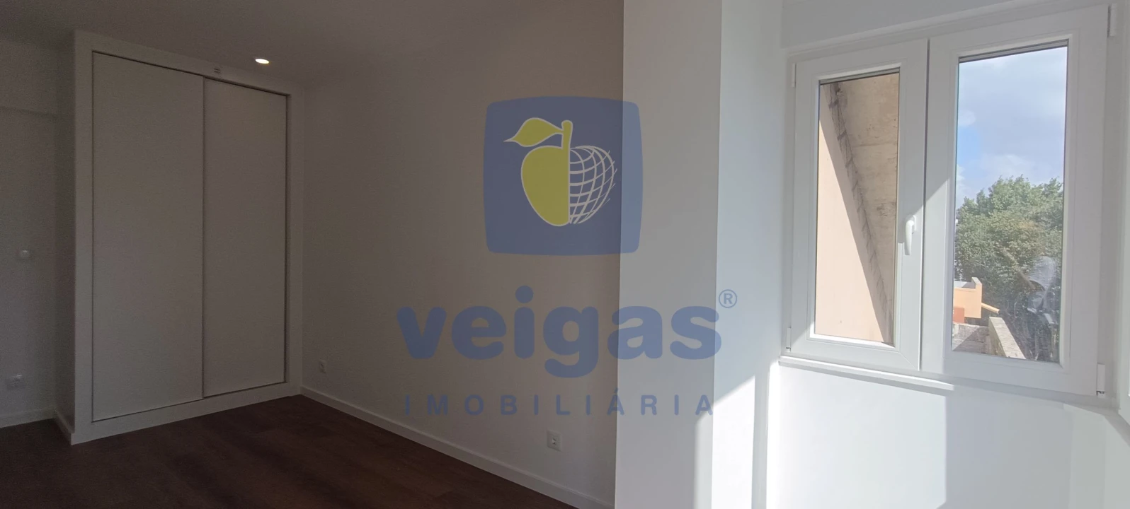 Apartamento T2 para Venda em Venteira Foto 28