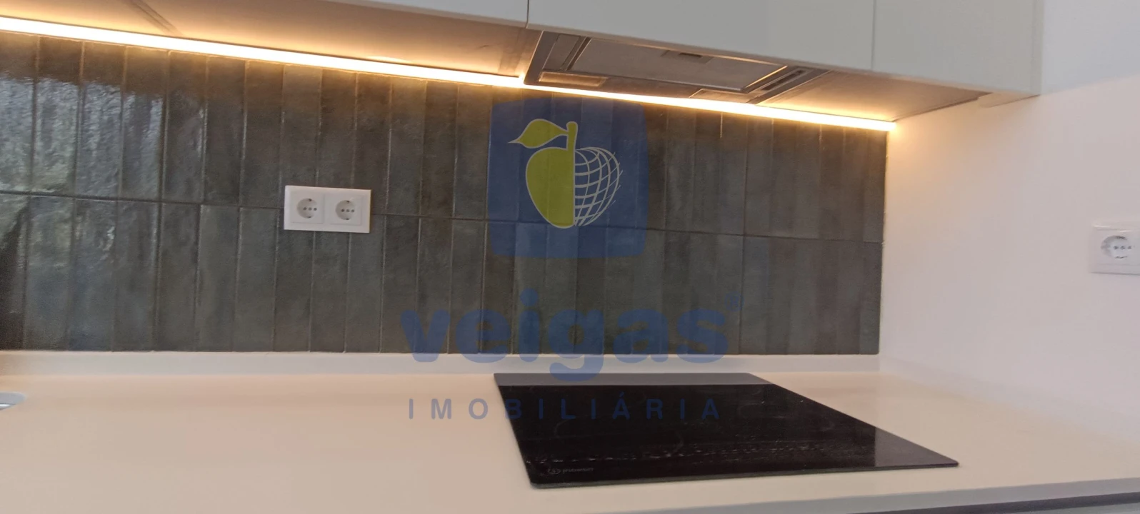 Apartamento T2 para Venda em Venteira Foto 8