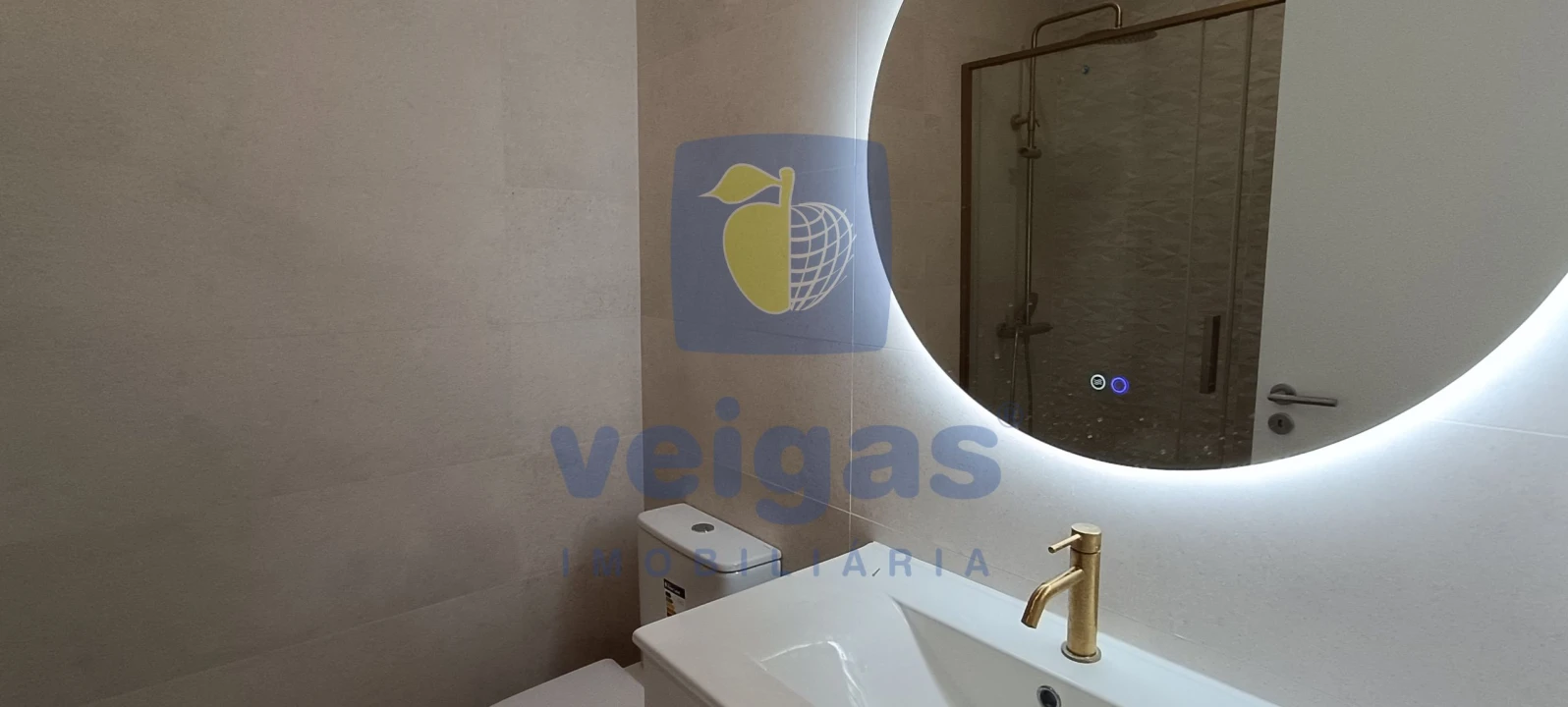 Apartamento T2 para Venda em Venteira Foto 23