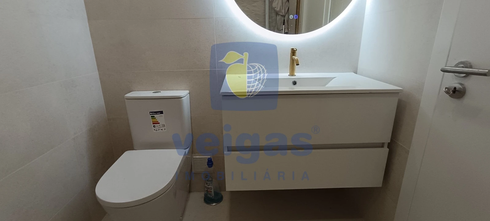 Apartamento T2 para Venda em Venteira Foto 22