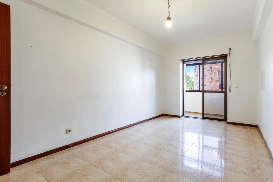 Apartamento T3 para Venda em Cacém e São Marcos Foto 22