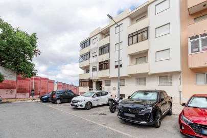 Apartamento T3 para Venda em Cacém e São Marcos