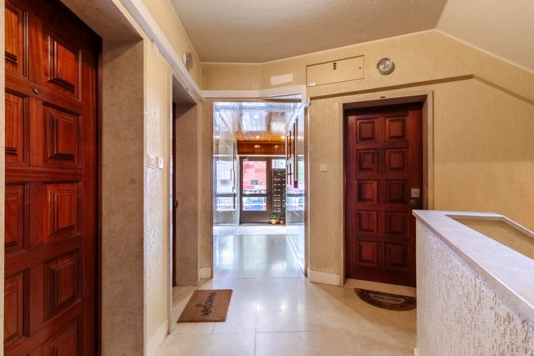 Apartamento T3 para Venda em Cacém e São Marcos Foto 52