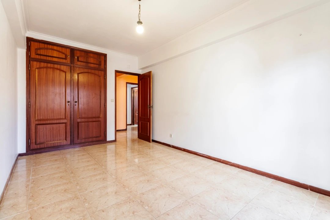 Apartamento T3 para Venda em Cacém e São Marcos Foto 25