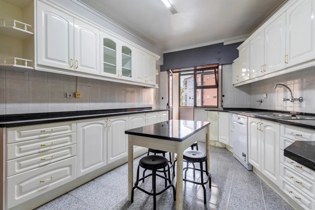 Apartamento T3 para Venda em Cacém e São Marcos Foto 6