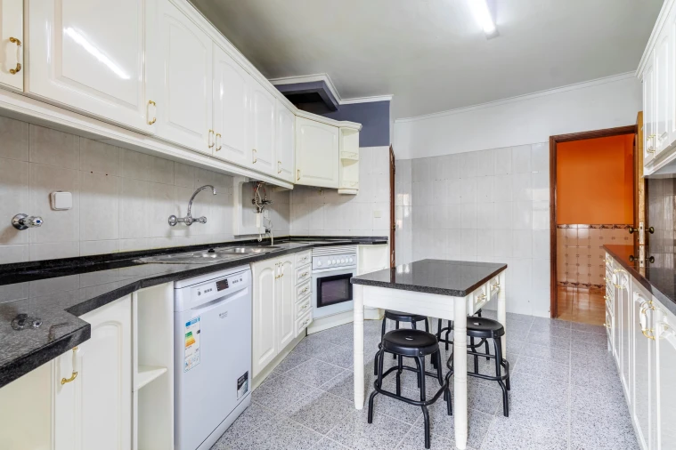 Apartamento T3 para Venda em Cacém e São Marcos Foto 11