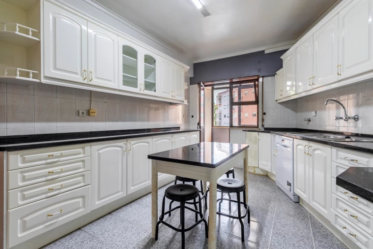 Apartamento T3 para Venda em Cacém e São Marcos Foto 6